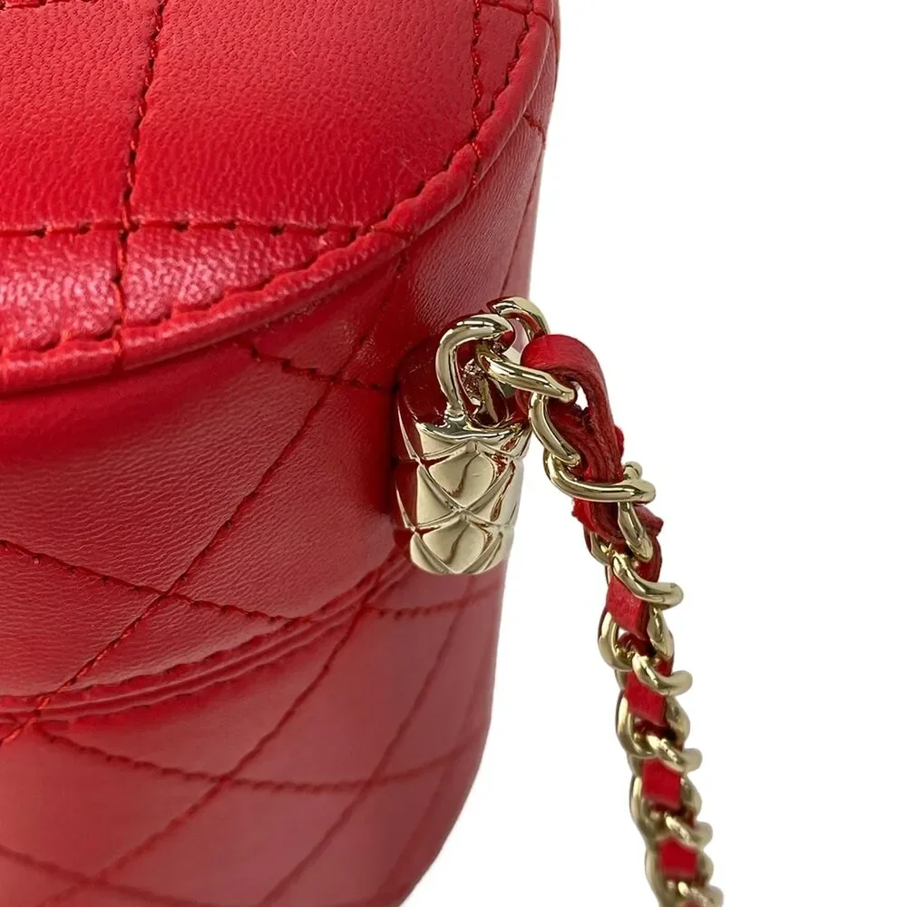 Chanel Matelasse Vanity Bag AP1616